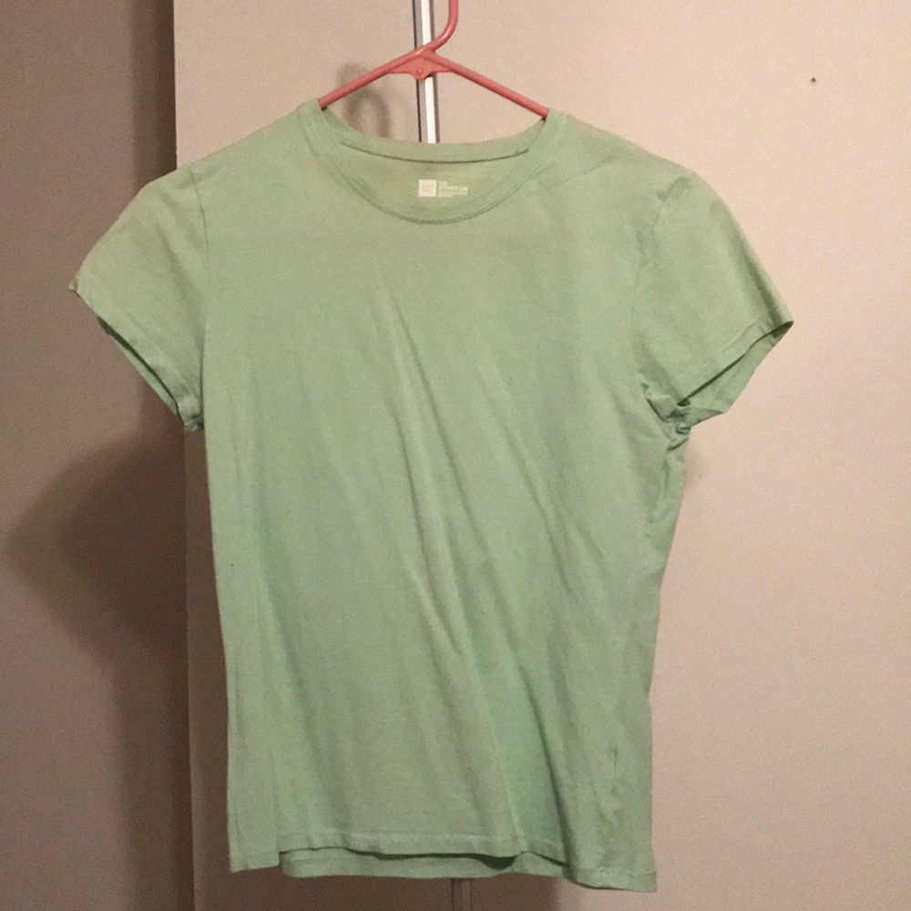 Gap female T-shirt